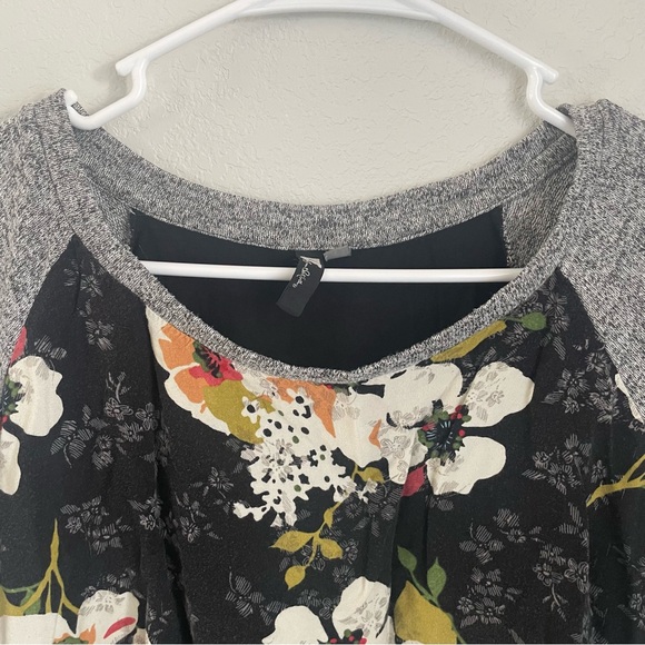 Kut From The Kloth Black Floral Pullover Light Sweater Long Sleeve Size Medium - Picture 6 of 9